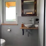 Gruene Gams - Neubau Designwohnung Mit 2 Balkonen * Breitbrunn am Chiemsee