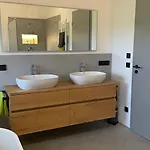Gruene Gams - Neubau Designwohnung Mit 2 Balkonen Lejlighed *