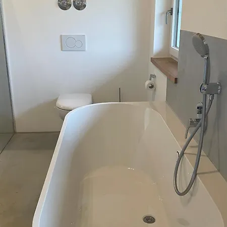 Gruene Gams - Neubau Designwohnung Mit 2 Balkonen