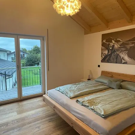 Gruene Gams - Neubau Designwohnung Mit 2 Balkonen 아파트