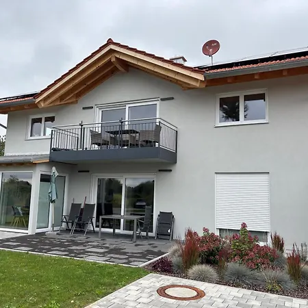 Gruene Gams - Neubau Designwohnung Mit 2 Balkonen 아파트 *