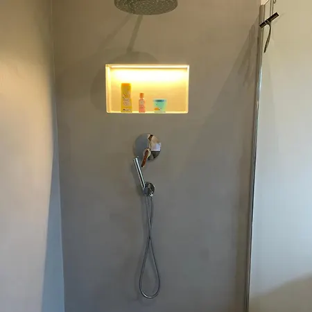 Gruene Gams - Neubau Designwohnung Mit 2 Balkonen *