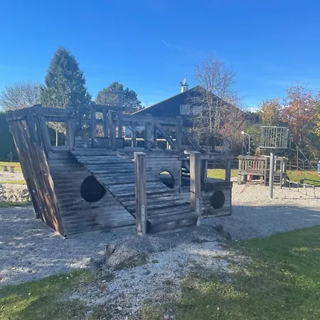 Appartamento Gruene Gams - Neubau Designwohnung Mit 2 Balkonen Und Bergblick Breitbrunn am Chiemsee