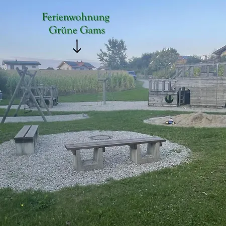 Gruene Gams - Neubau Designwohnung Mit 2 Balkonen 브라이트브룬 암 힘제
