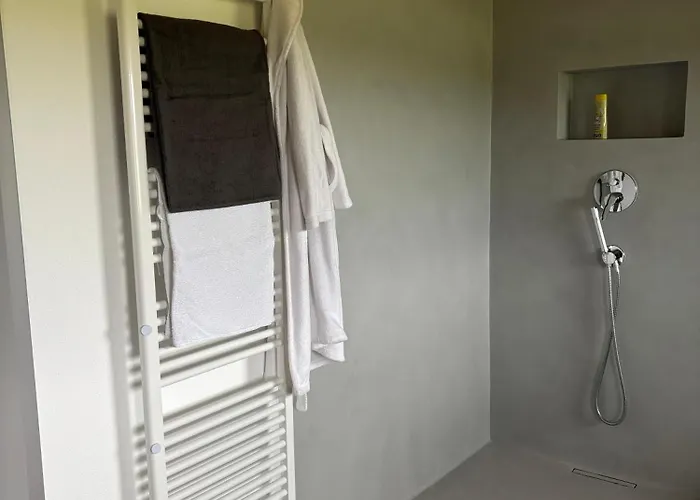 Gruene Gams - Neubau Designwohnung Mit 2 Balkonen Daire
