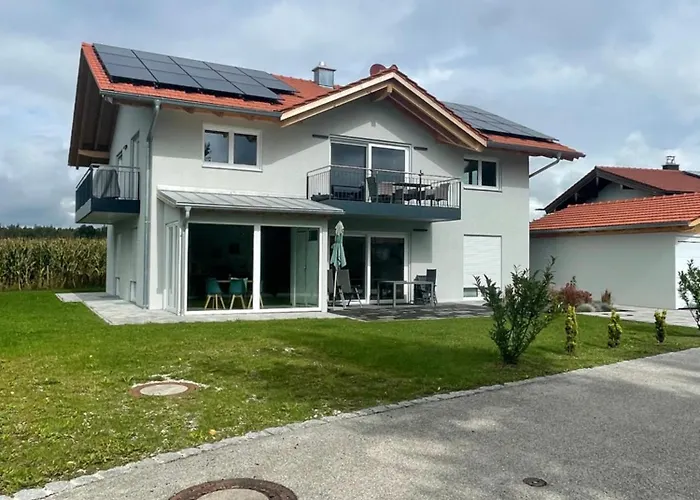 Gruene Gams - Neubau Designwohnung Mit 2 Balkonen